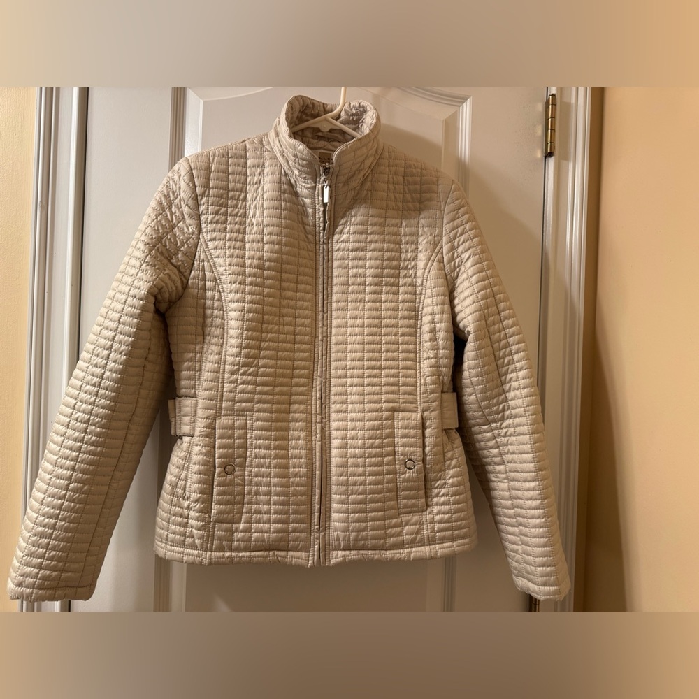 NWOT Gallery Women's Beige Quilted Puffer Jacket